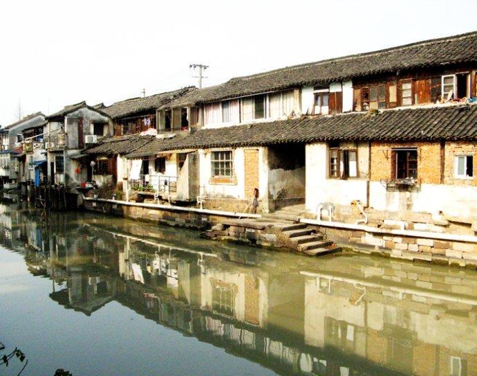 苹果首款头显预售火爆,华如科技、易天股份股价大幅拉升, 谁是相关概念股?